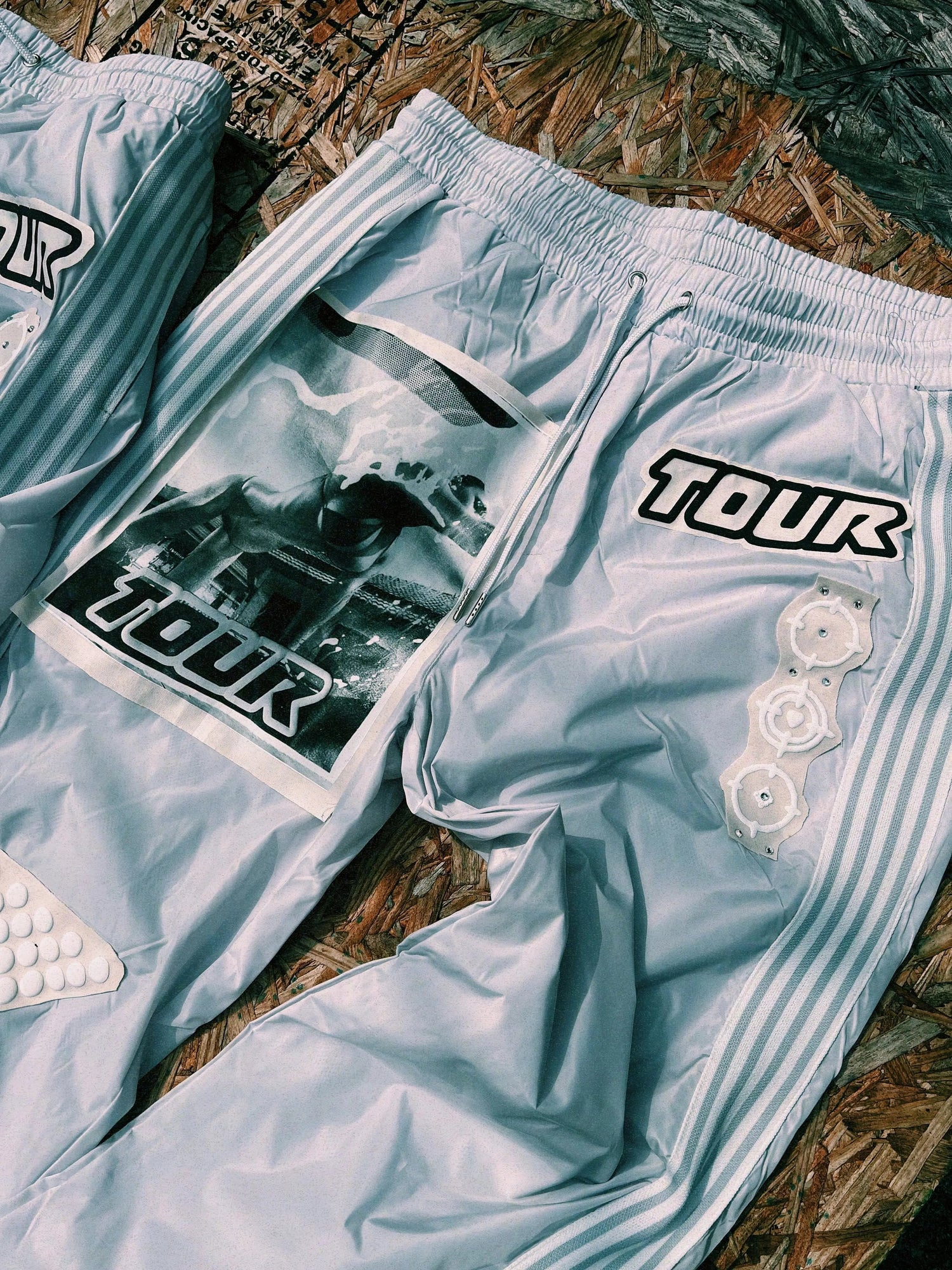 STONE NYLON SWEATS THE TOUR STORE